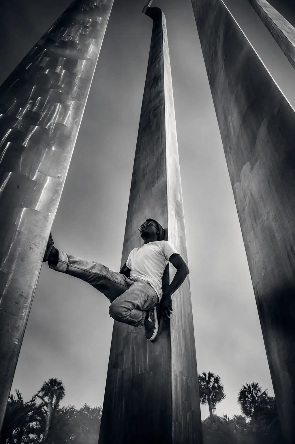 Creative black and white portrait photography in Tampa Bay — stylized concepts with atmosphere